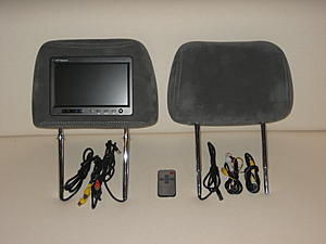 7" headrest monitor with pillow - NIB-headrest-2.jpg