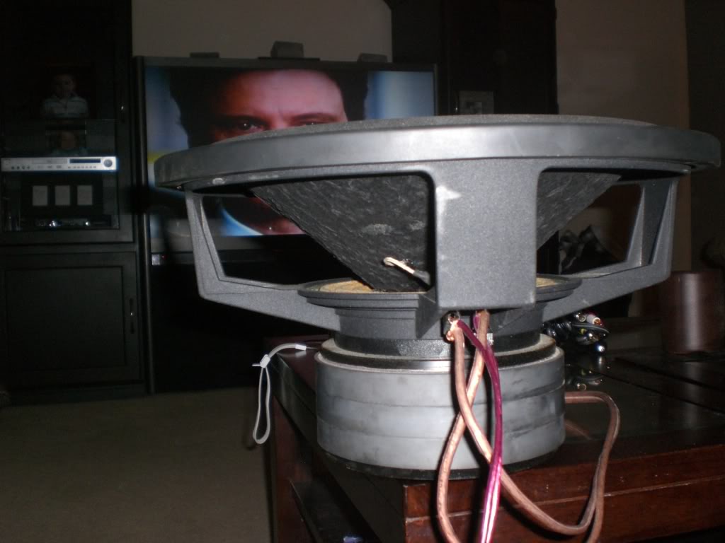 Name:  stereo006-1.jpg
Views: 236
Size:  91.6 KB